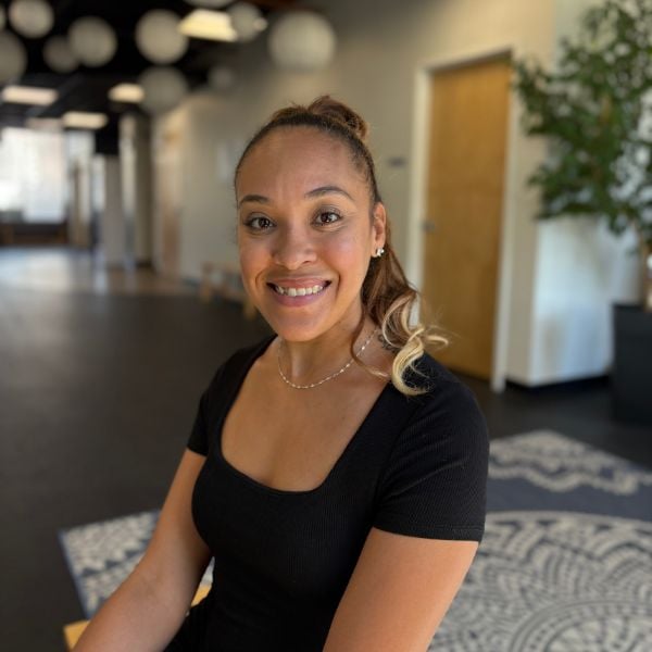 Glenny Luna, Licensed Esthetician