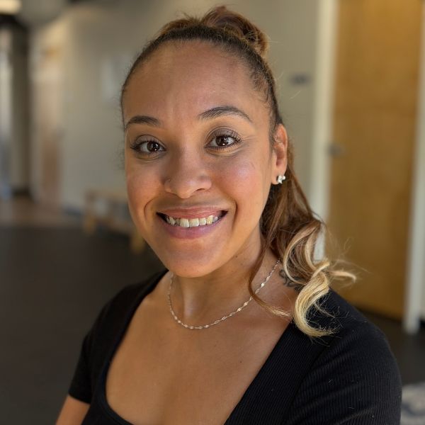 Glenny Luna, Licensed Esthetician